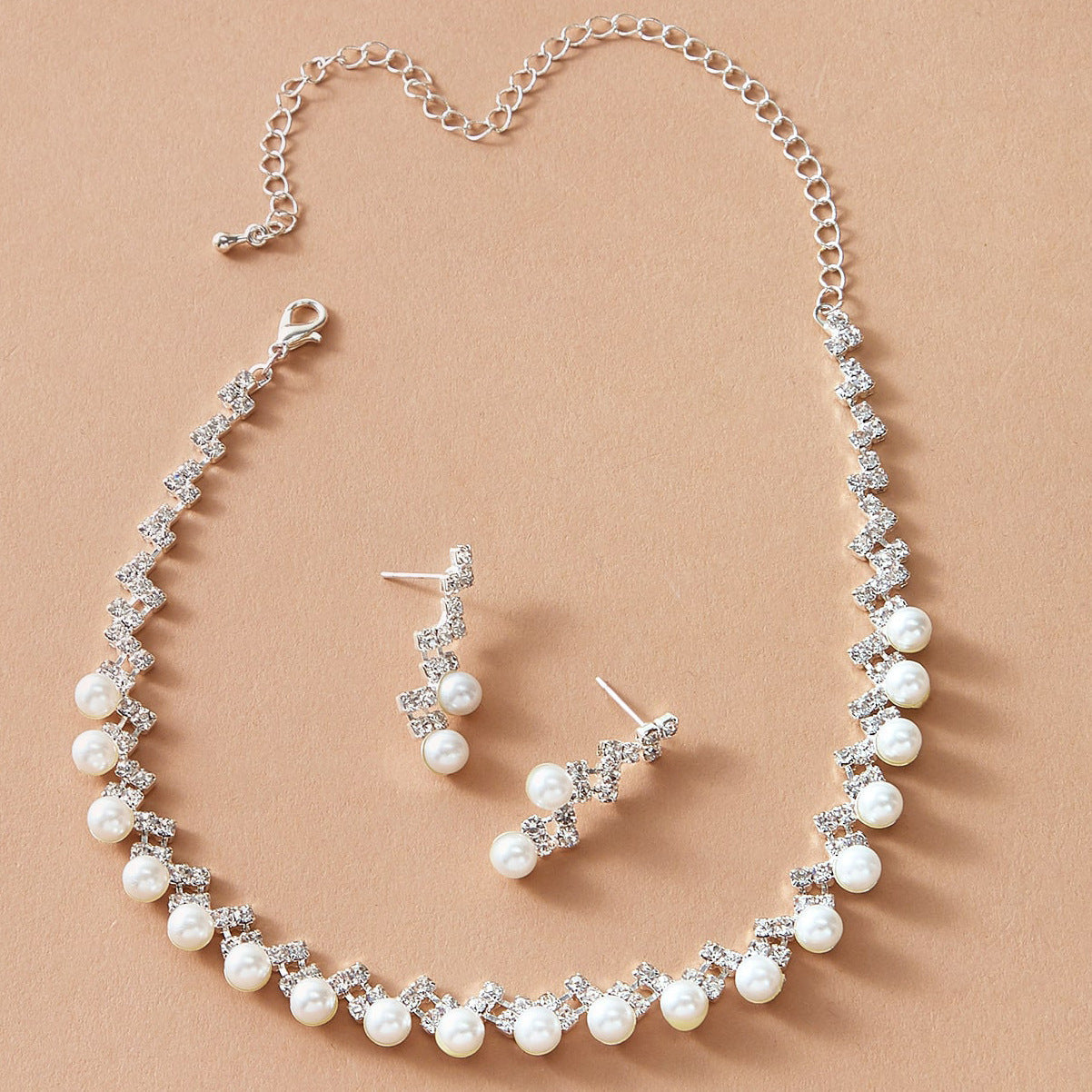 Elegant Lightning Rhinestone Pearl Necklace And Earrings Suite