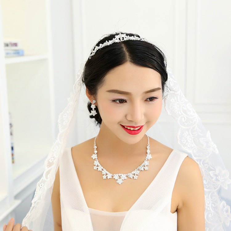 Korean crystal necklace, two sets of bridal jewelry set