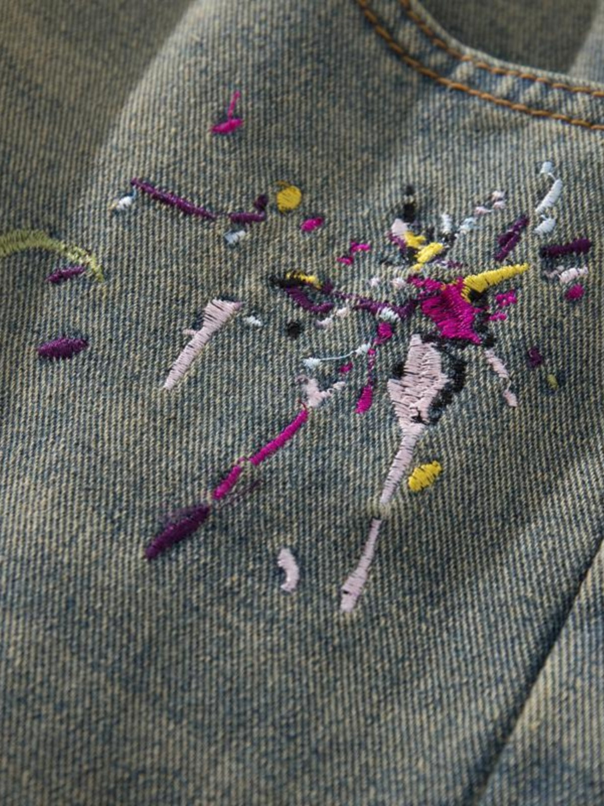 Retro Washed Embroidery Worn Jeans