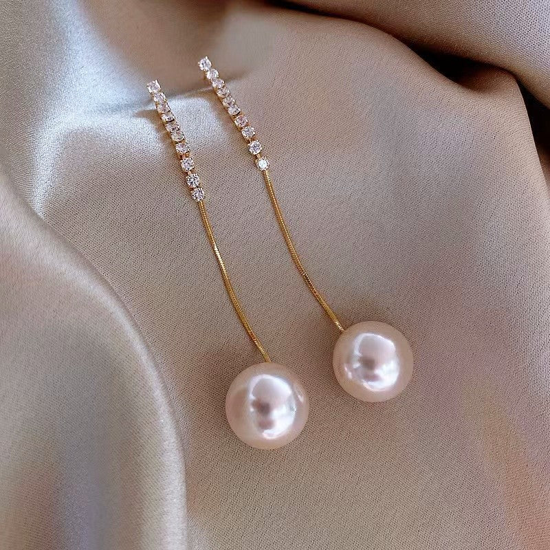 Fashion Personality Long Pearl Earrings Women