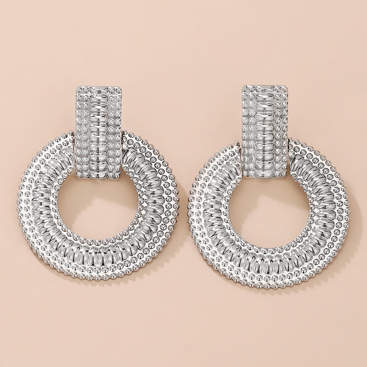 Eye-catching Hollow Round Earrings Women's Retro Fashion Creative Design