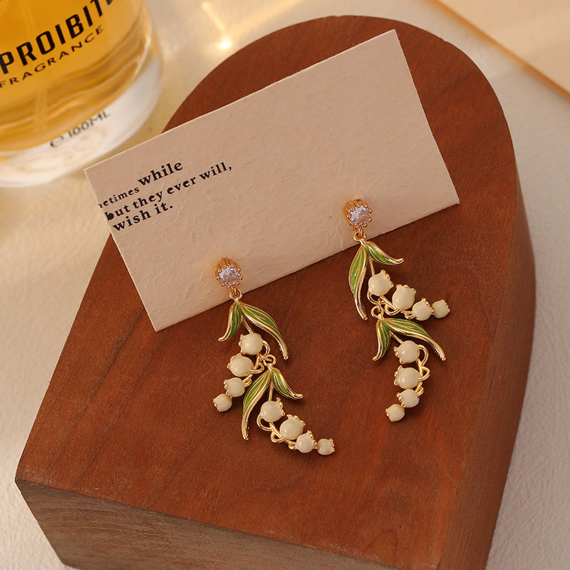 New Retro Temperament Lily Long Enamel Earrings Women