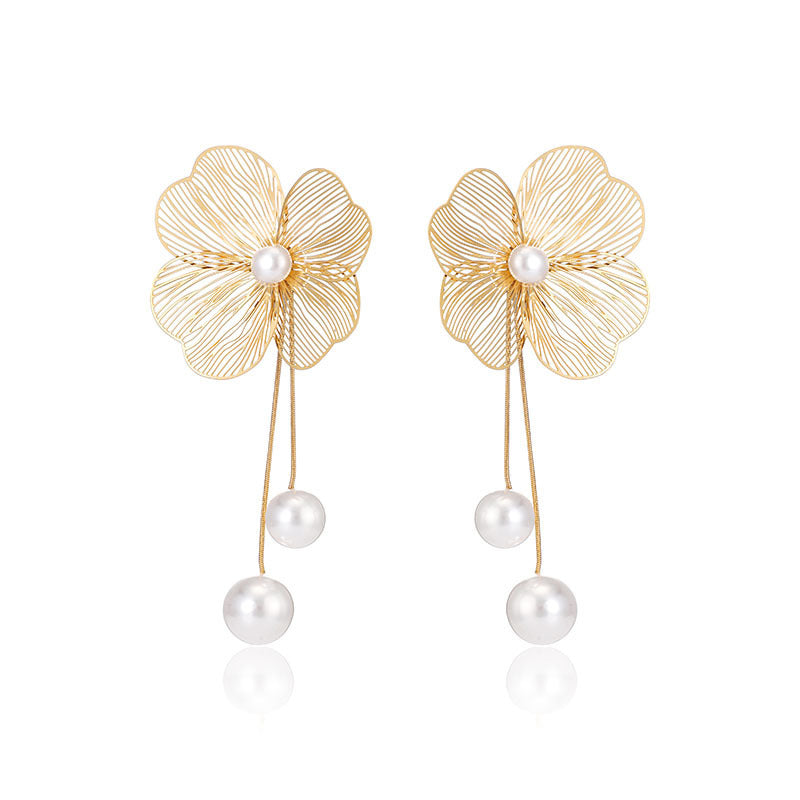 Three-dimensional Flower Stud Earrings Female Tassel